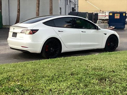 Used 2021 Tesla Model 3 Performance image 8