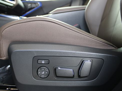 Used 2025 BMW X3 xDrive30i w/ Premium Package image 21