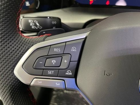 New 2026 Volkswagen GTI SE FWD image 16