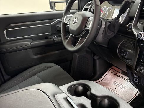 New 2026 RAM 2500 Big Horn AWD/4WD image 23