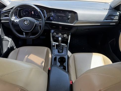 Used 2019 Volkswagen Jetta SEL FWD image 9