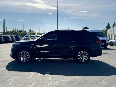 Certified 2020 Ford Explorer ST w/ Premium Technology Package AWD/4WD image 3