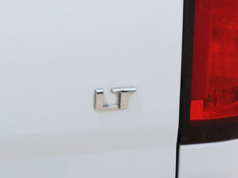 Used 2015 Chevrolet Colorado LT w/ Luxury Package RWD image 52