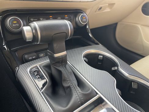 Used 2023 Kia Stinger GT-Line w/ Sun & Sound Package image 6