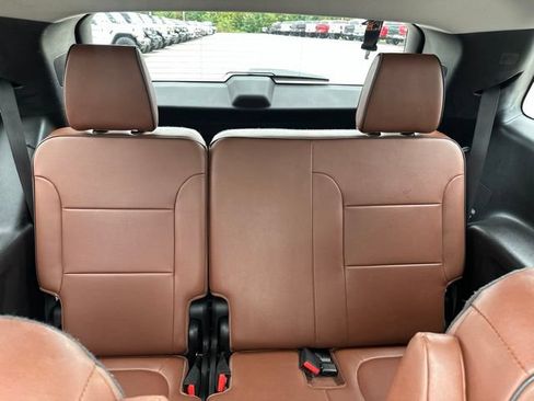 Used 2018 Chevrolet Traverse High Country AWD/4WD image 30