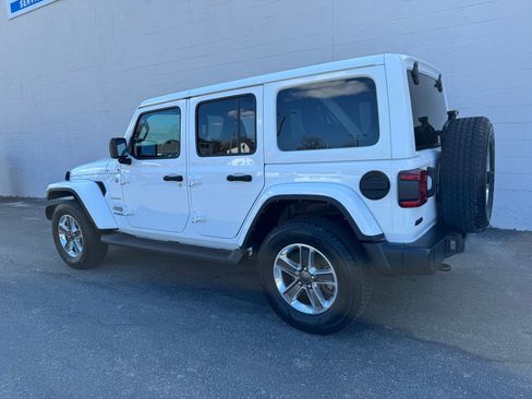 Used 2021 Jeep Wrangler Unlimited Sahara w/ Uconnect 4C Nav & Sound Group image 3