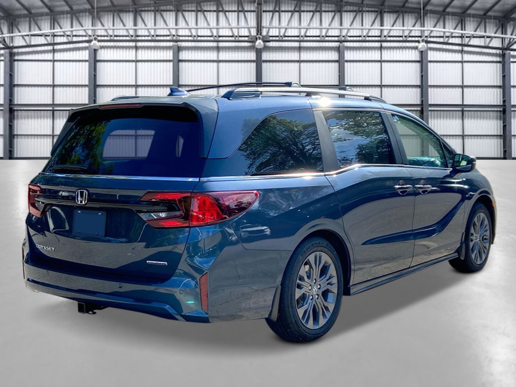 New 2027 Honda Odyssey Touring image 4