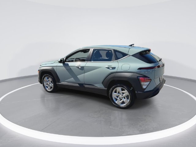 Used 2027 Hyundai Kona SE FWD image 6