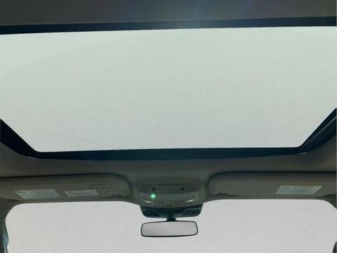 Used 2024 Ford Expedition Limited image 24