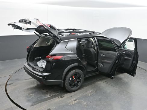 New 2026 Nissan Rogue SV image 45