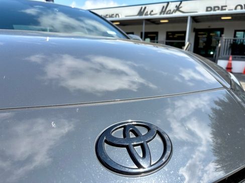 Used 2025 Toyota Camry XSE FWD image 7