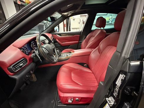 Used 2022 Maserati Levante GT image 29