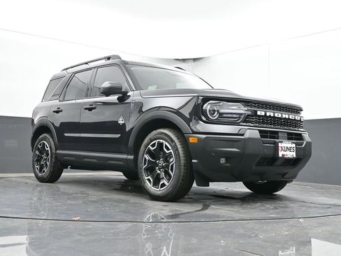 New 2025 Ford Bronco Sport Outer Banks w/ Outer Banks Tech Package+ AWD/4WD image 45