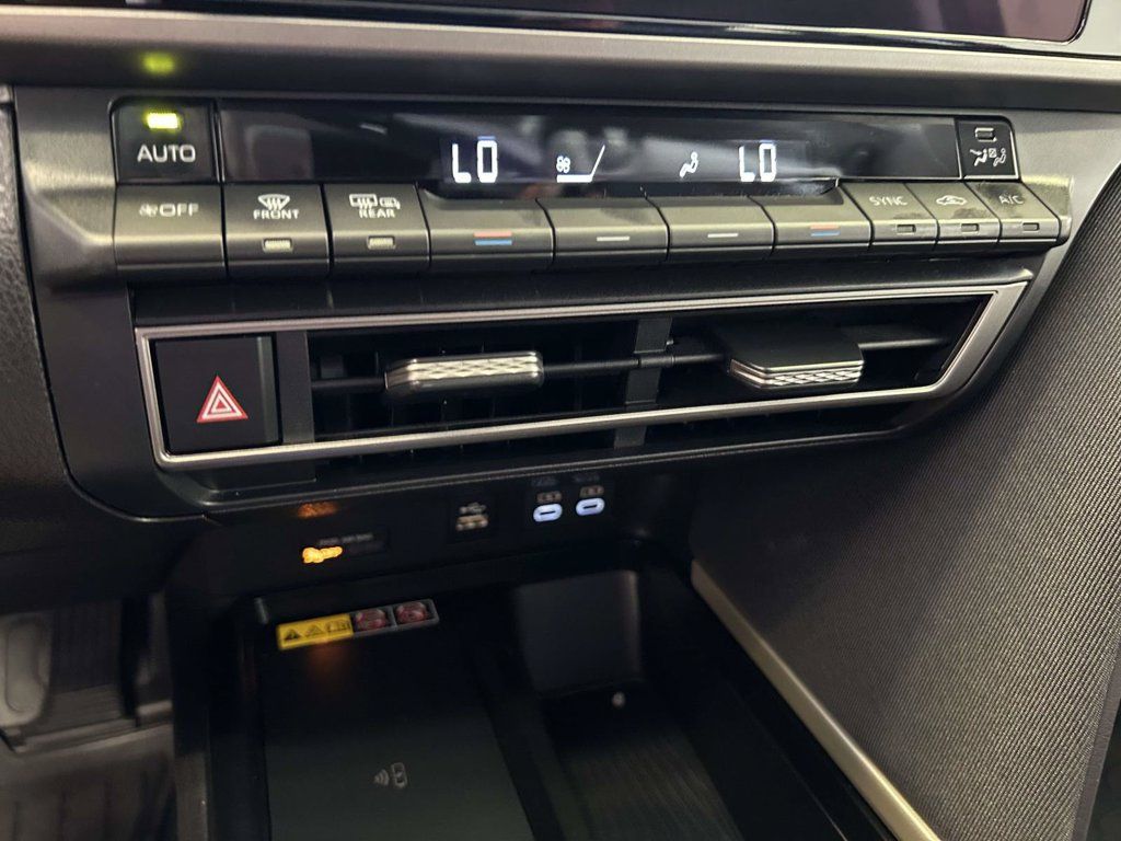 Used 2026 Toyota Camry LE FWD image 24