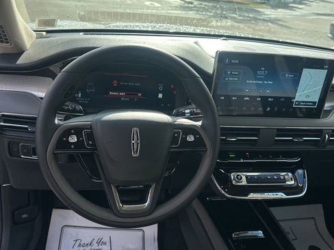 New 2025 Lincoln Corsair AWD w/ Rear Removable Package Tray image 15