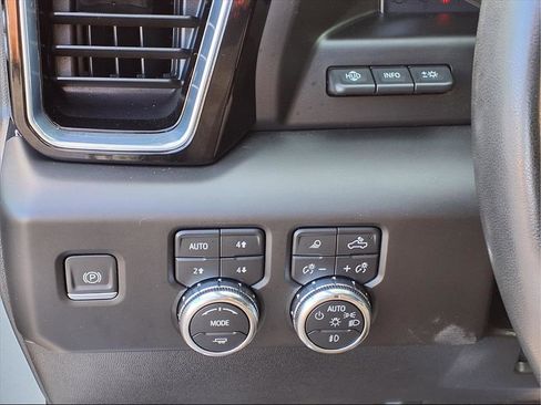 Used 2024 GMC Sierra 2500 Denali w/ Technology Package image 13