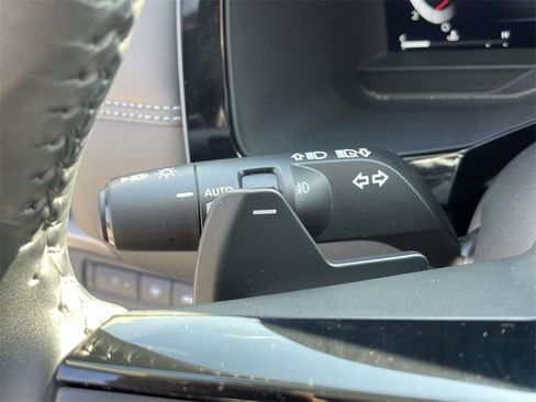 Used 2024 Nissan Pathfinder Platinum w/ Cargo Package image 30