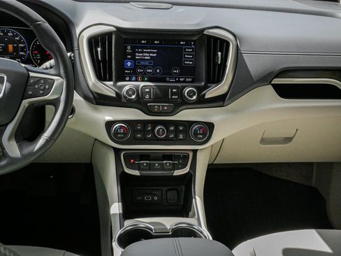 Used 2023 GMC Terrain Denali AWD/4WD image 30