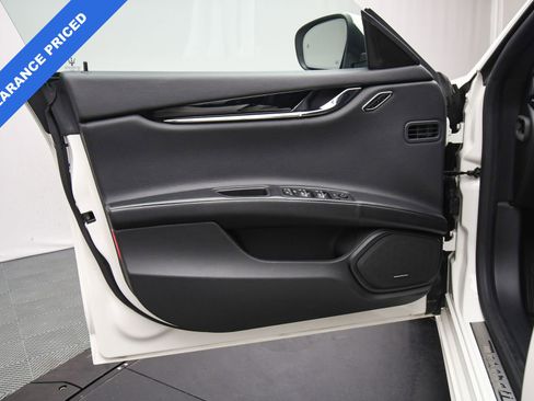 Used 2022 Maserati Quattroporte Modena Q4 image 43