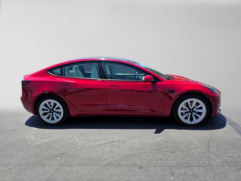 Used 2023 Tesla Model 3 Standard Range RWD image 2