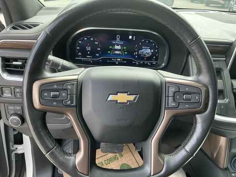 Used 2022 Chevrolet Tahoe High Country AWD/4WD image 16
