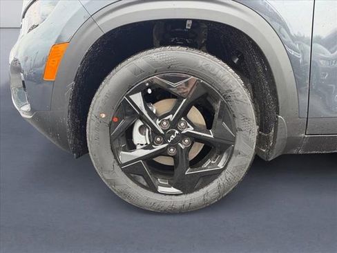 New 2026 Kia Seltos EX image 9