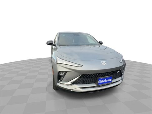 New 2026 Buick Envista Sport Touring image 2