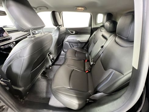 Used 2022 Jeep Compass Latitude w/ Convenience Group AWD/4WD image 22