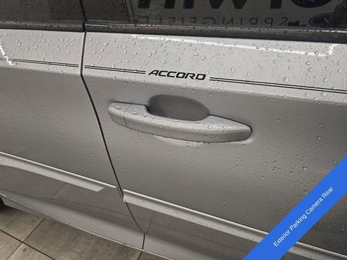 Used 2018 Honda Accord Sport image 8