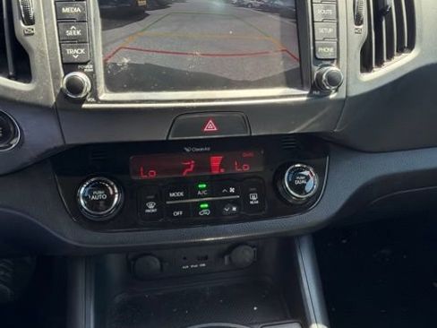 Used 2012 Kia Sportage EX w/ EX Premium Pkg FWD image 12
