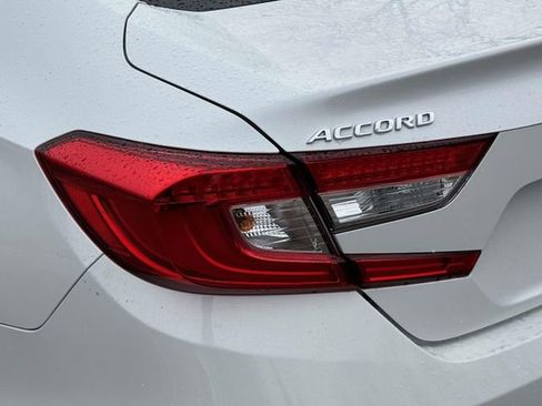 Used 2019 Honda Accord EX-L image 9