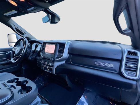 Used 2024 RAM 2500 Big Horn image 27