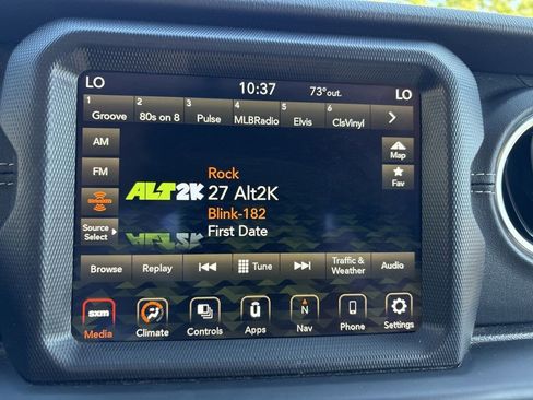 Used 2021 Jeep Gladiator Overland w/ Popular Equipment Package AWD/4WD image 31