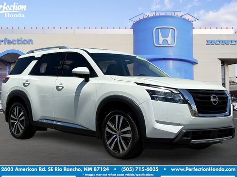 Used 2024 Nissan Pathfinder Platinum AWD/4WD image 1