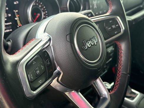 Used 2020 Jeep Wrangler Unlimited Rubicon w/ Quick Order Package 28Y Recon image 29