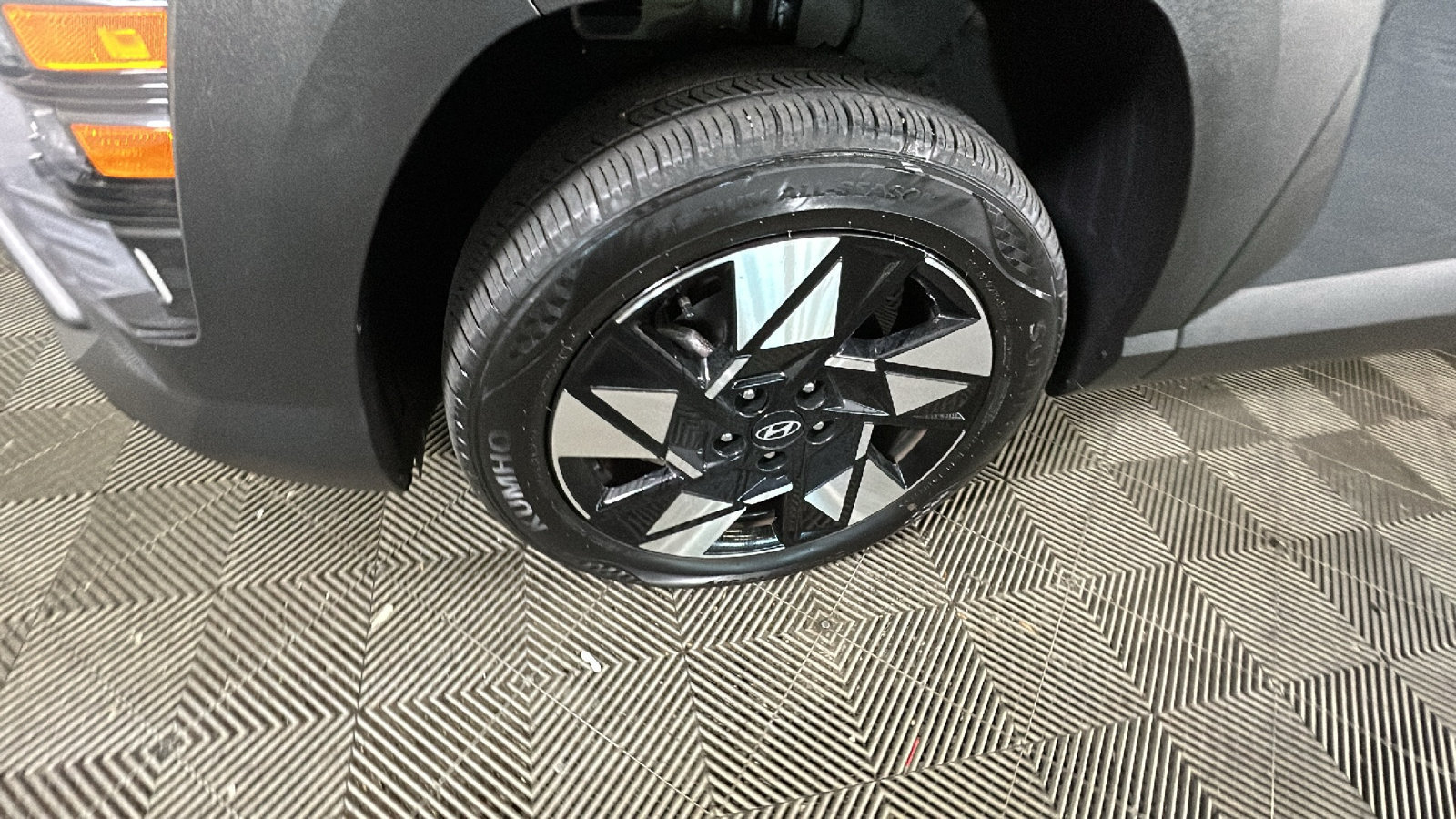 Used 2024 Hyundai Kona SEL AWD/4WD image 11