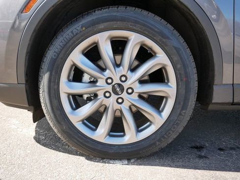 Used 2022 Lincoln Corsair AWD w/ Premium Package image 9