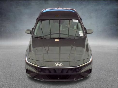 Used 2024 Hyundai Elantra SEL FWD image 6