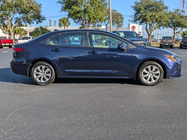 New 2027 Toyota Corolla LE FWD image 2