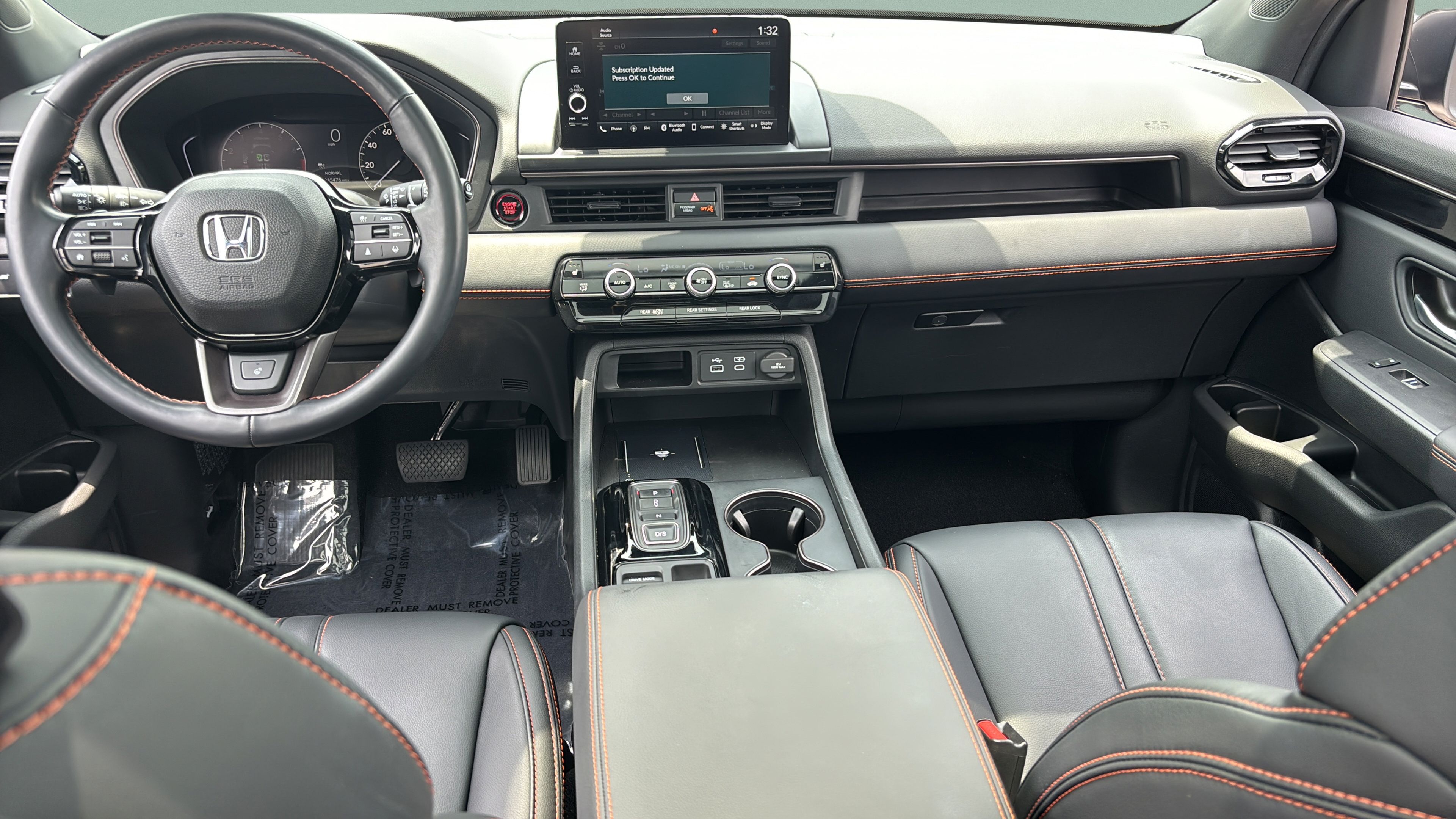 Certified 2025 Honda Pilot TrailSport image 13