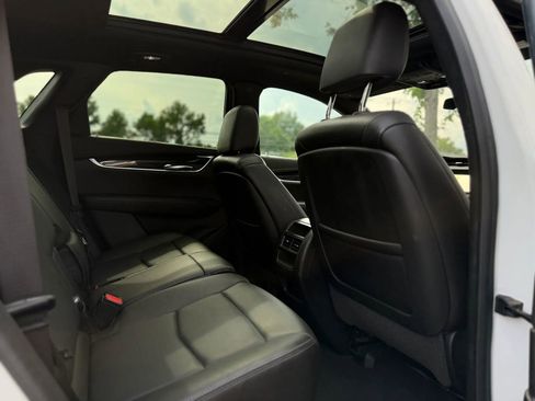Used 2020 Cadillac XT5 Premium Luxury FWD image 13