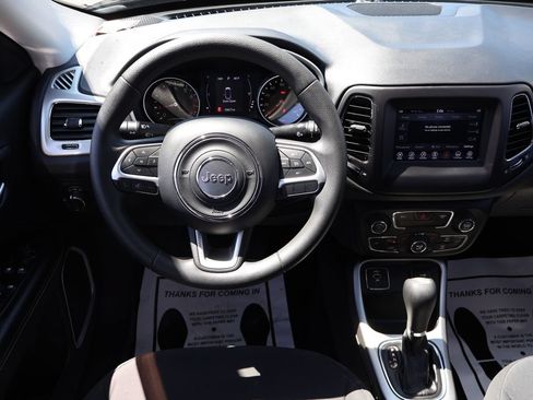 Used 2019 Jeep Compass Sport FWD image 6