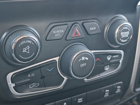 Used 2018 RAM 1500 Big Horn image 22