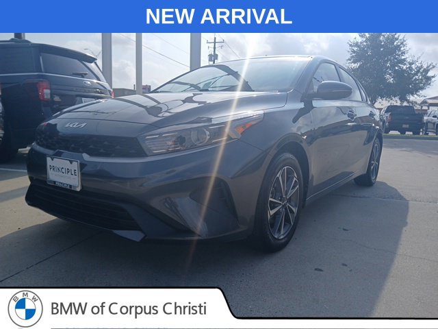 Used 2024 Kia Forte LXS w/ LXS Technology Package FWD image 3