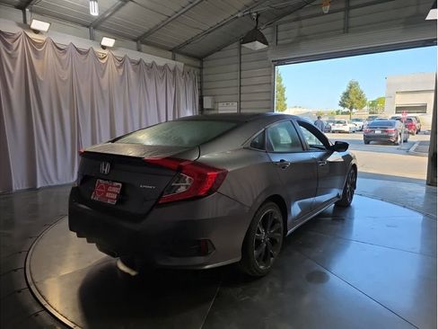 Used 2021 Honda Civic Sport image 10
