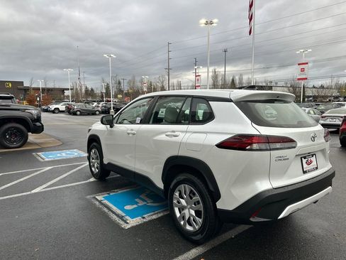 New 2026 Toyota Corolla Cross L image 5