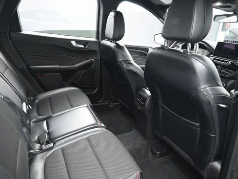 Used 2025 Ford Escape ST-Line image 34