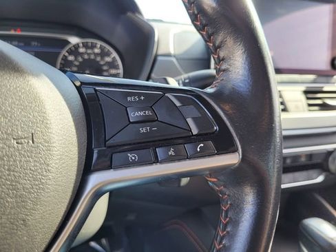 Used 2024 Nissan Altima 2.5 SR image 23