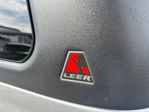 Used 2022 Jeep Gladiator Mojave AWD/4WD image 6