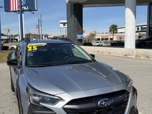 Certified 2025 Subaru Outback Premium image 1